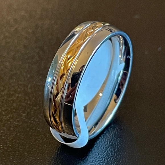 Jewelry - 6mm gold silver stainless steel ring band